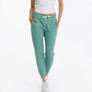 NWT Vuori Celadon Heather Performance Jogger